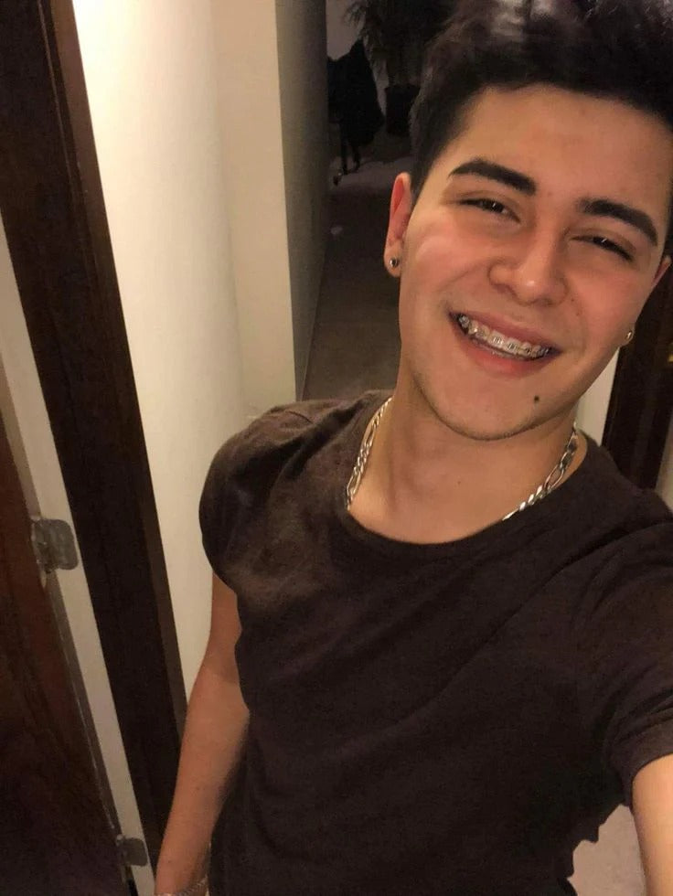 Luis G., 17 años, Los Ángeles, CA